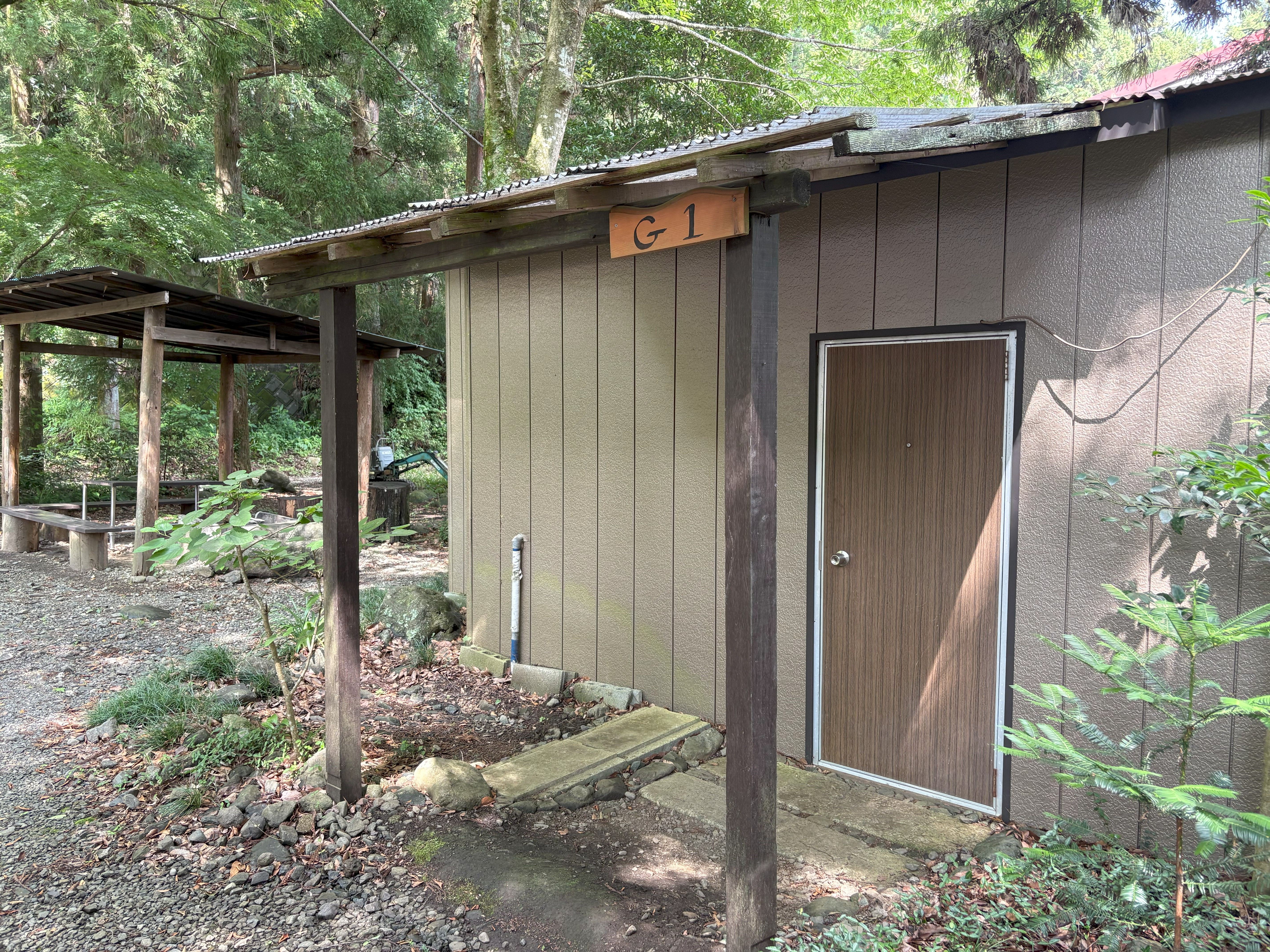 滝沢園キャンプ場のバンガロー、ロッジ